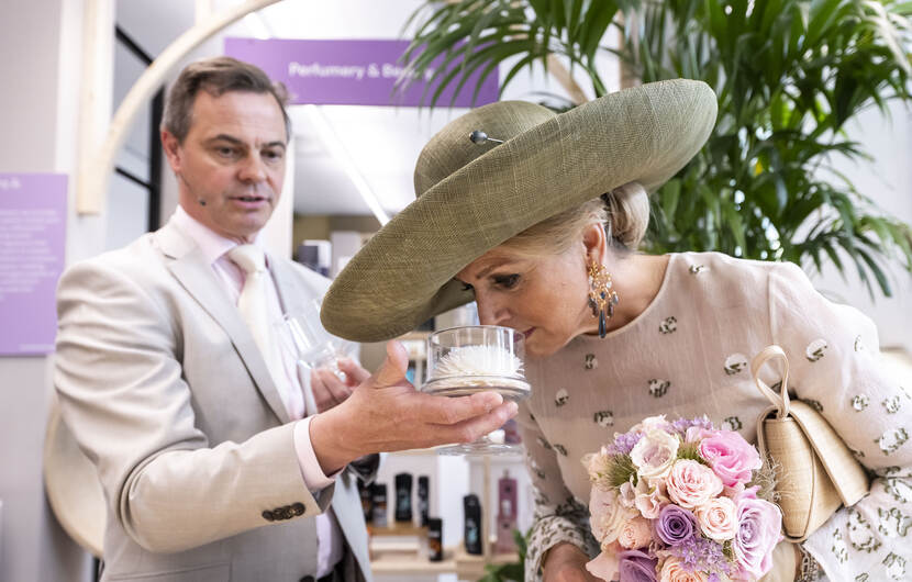 Koningin Máxima opent hoofdkantoor dsm-firmenich