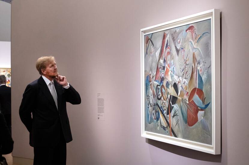 Koning Willem-Alexander opent H’ART Museum