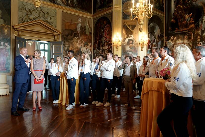 Koning Willem-Alexander en Koningin Máxima ontvangen medaillewinnaars van de Olympische Zomerspelen 2024