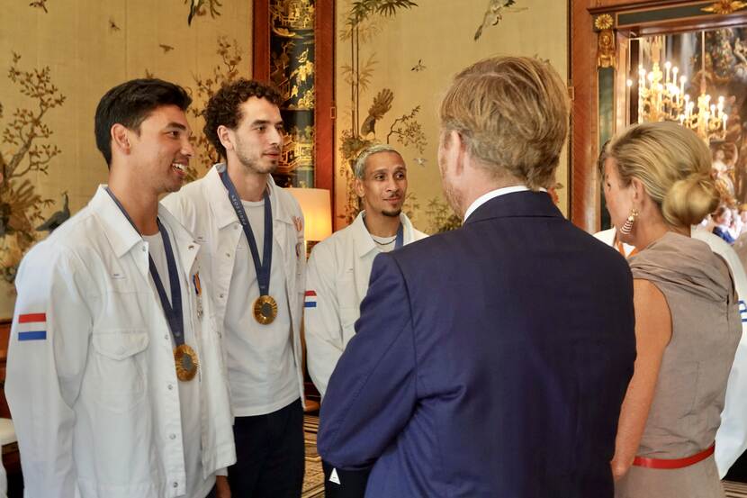 Koning Willem-Alexander en Koningin Máxima ontvangen medaillewinnaars van de Olympische Zomerspelen 2024