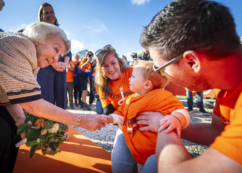 Pinses Beatrix aanwezig bij Het Oranjepad van het Prinses Beatrix Spierfonds