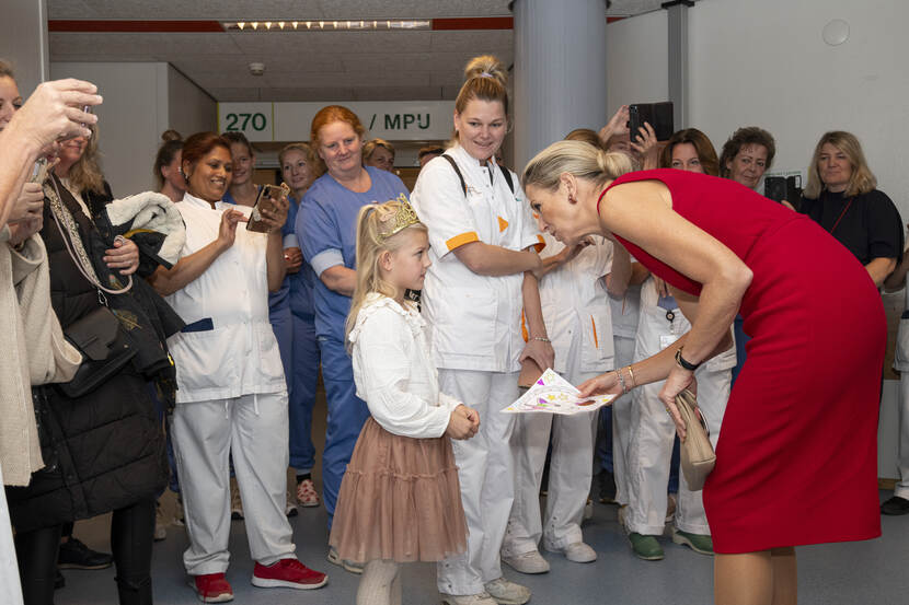 Koningin Máxima brengt een werkbezoek aan Noordwest Ziekenhuisgroep