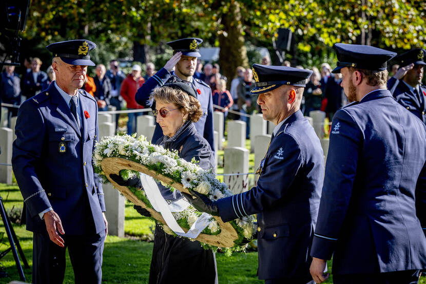 Prinses Margriet memorial day Canadese begraafplaats