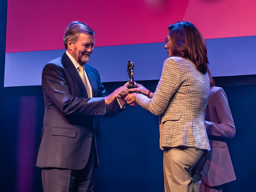 Koning bij symposium ‘40 jaar Er Zijn’ van VPTZ Nederland