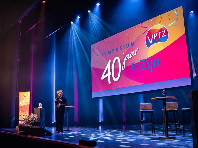 Koning bij symposium ‘40 jaar Er Zijn’ van VPTZ Nederland