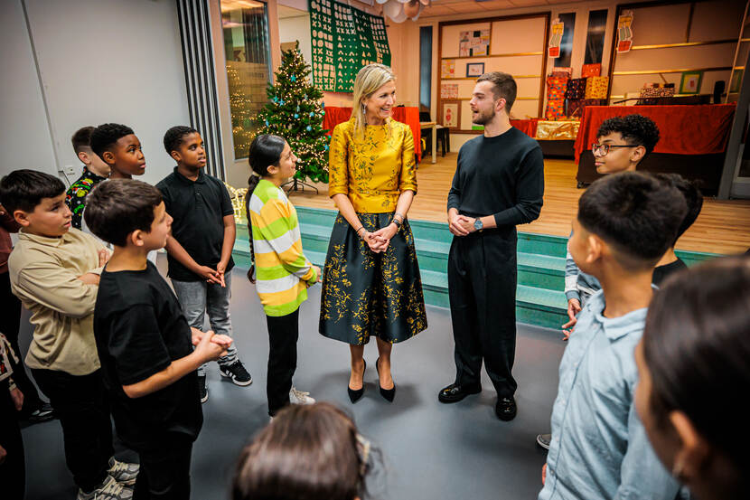 Koningin Máxima bezoekt deelnemende school grootste schoolband van Nederland